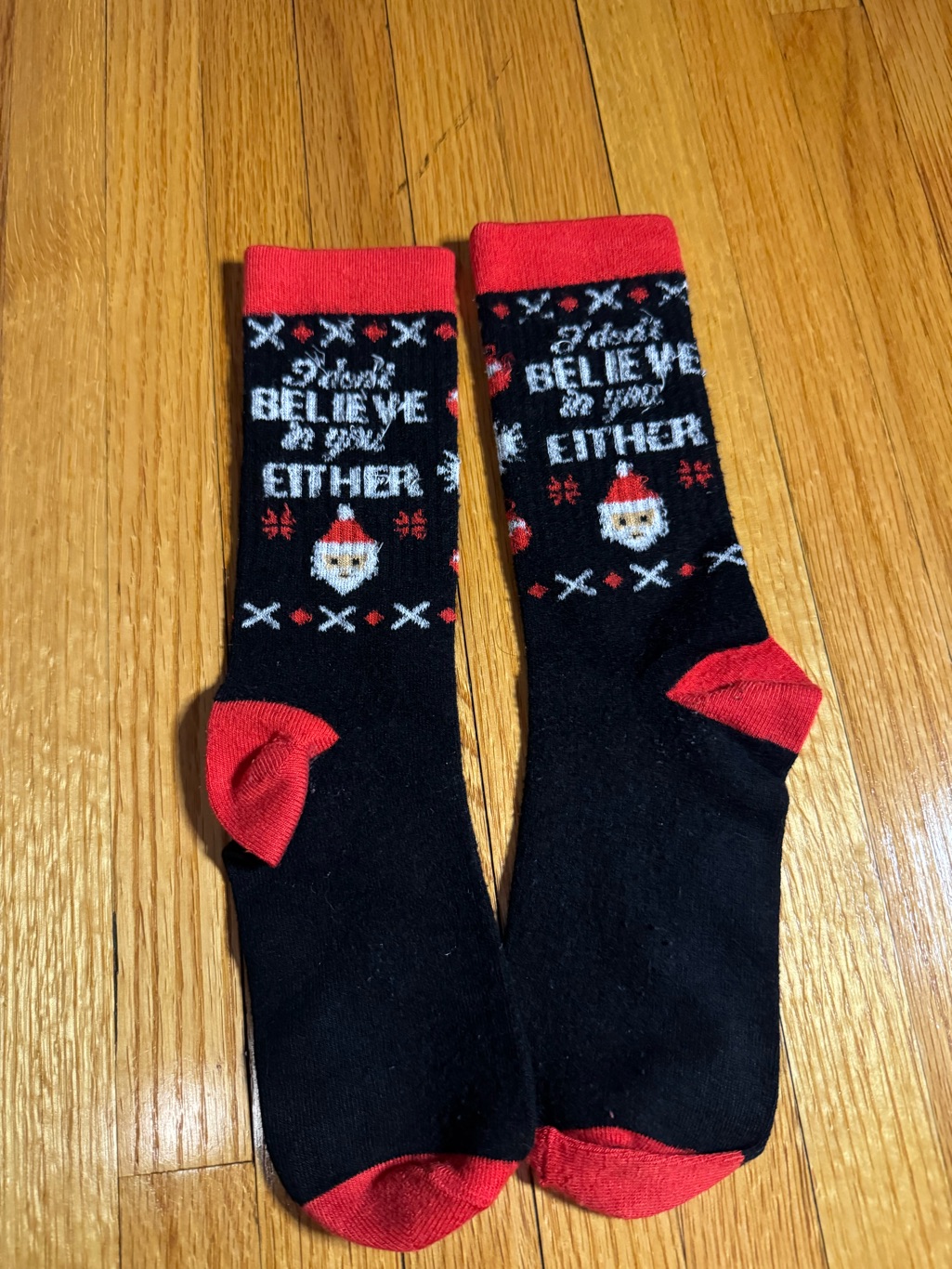 Men’s Santa Christmas Socks “I Don’t Believe In You Either” Black Red